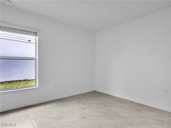 Building Photo - 17448 Monte Isola Way