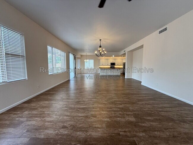 Building Photo - 1234 W Remington Dr
