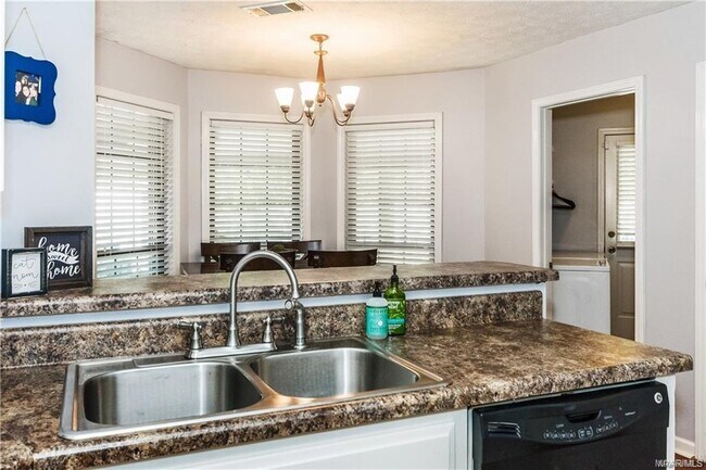 Building Photo - 7091 Buckram Oak Dr