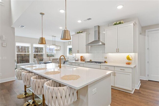 Building Photo - 4815 Briscoe Dr