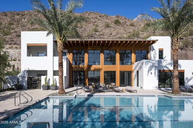Building Photo - 4849 N Camelback Rdg Dr