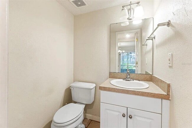 Building Photo - 501 SW 75th St