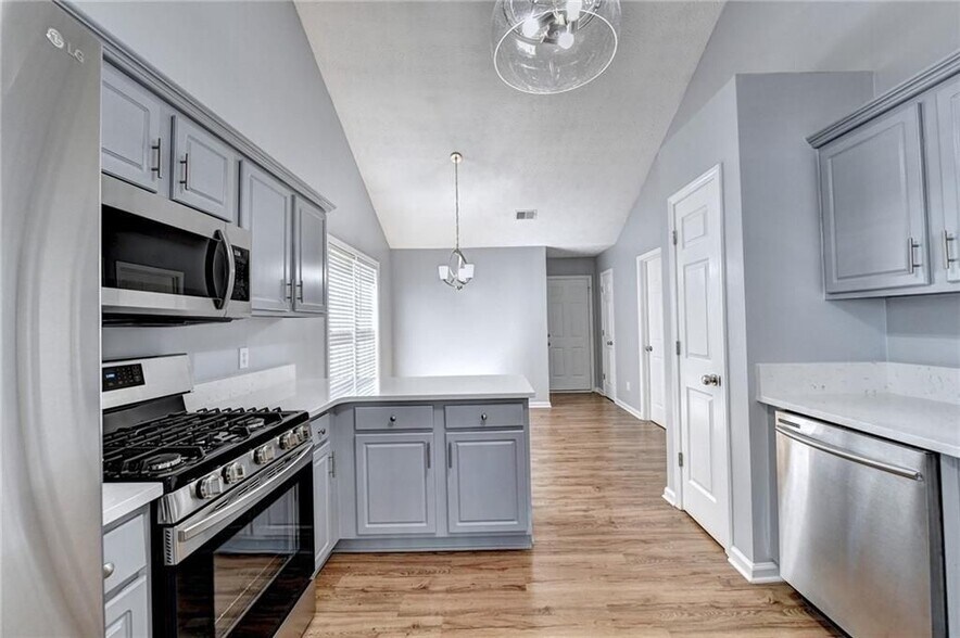 Building Photo - 5867 Tattersall Terrace