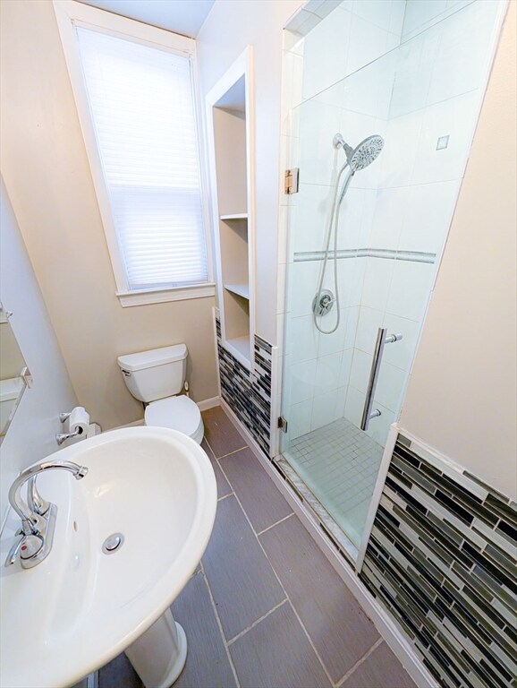 Building Photo - 103-105-105 Homer St