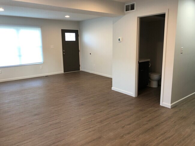 Building Photo - 1423 Union St