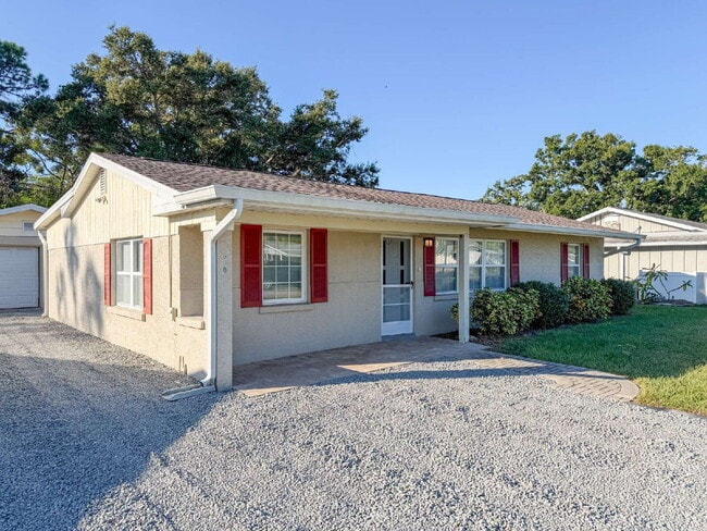 Building Photo - RENT THIS HOME WITH ZERO DEPOSIT MOVE IN: Beautiful Completely Updated 3 Bed / 2 Bath Home in Sou...