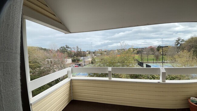 Building Photo - 1100 Possum Trot Rd
