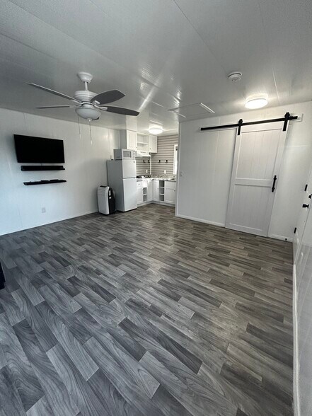 Building Photo - 30161 Westbrook Dr