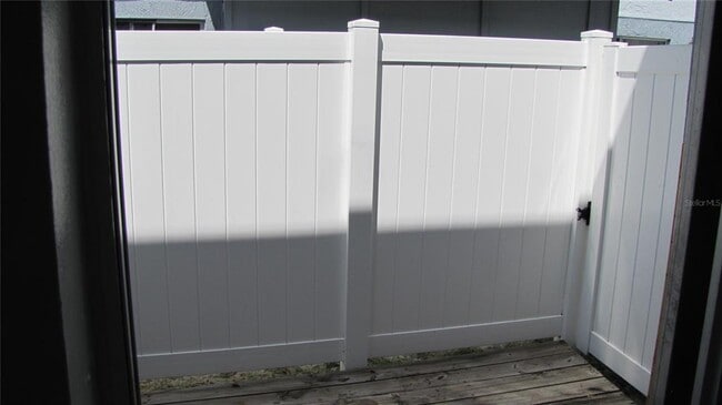 Building Photo - 5122 E Temple Heights Rd