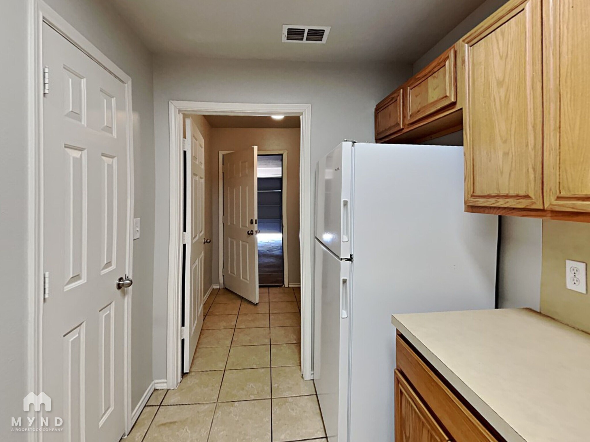 Building Photo - 524 N Brentwood Ave