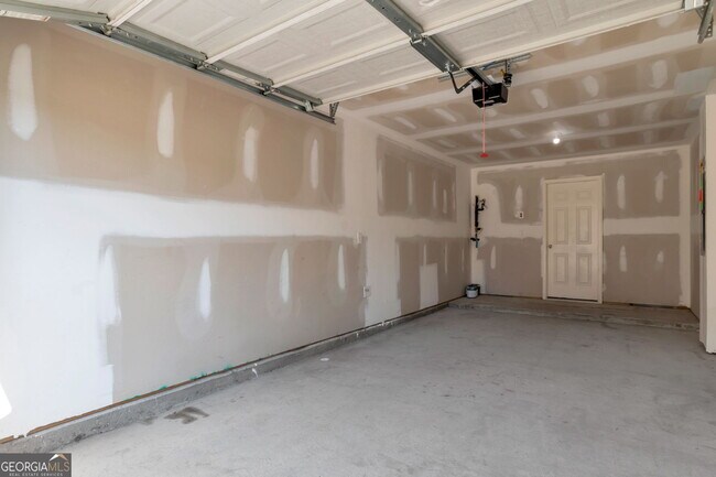 Building Photo - 3220 Tackett Rd