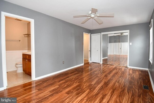 Building Photo - 11796 Lone Tree Ct