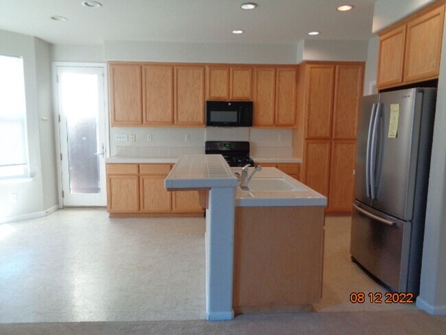 Building Photo - 1205 Valley Glen Dr