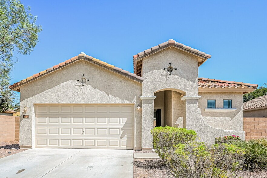 Primary Photo - 16994 W Manchester Dr
