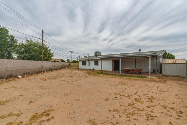 Building Photo - 3636 W Keim Dr