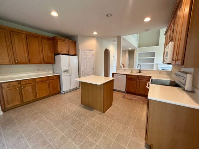 Building Photo - 3 Bedroom 2.5 Bath House in Grand Oaks Plantation - West Ashley