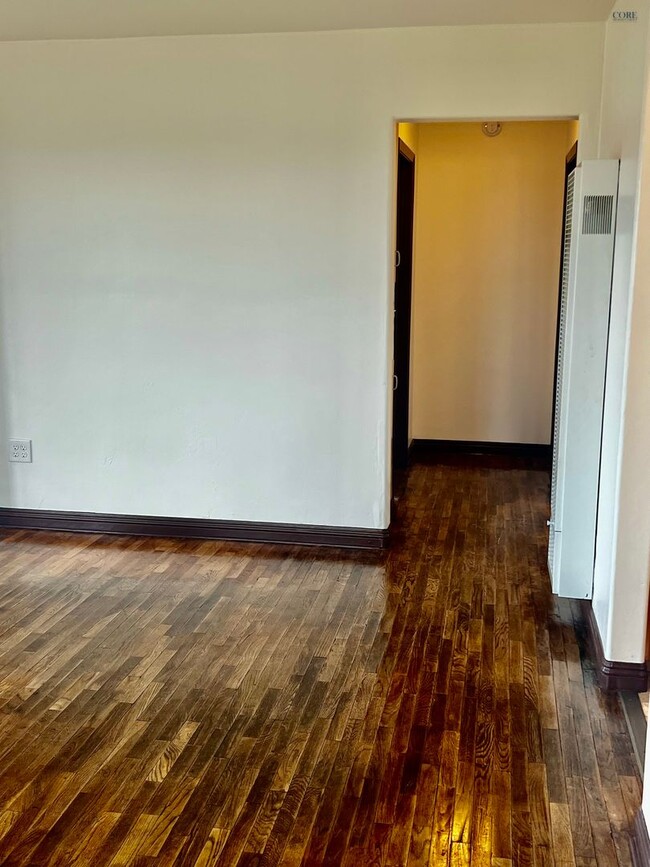 Building Photo - Hidden Gem with Views! 2 bedroom, 1 bathroom