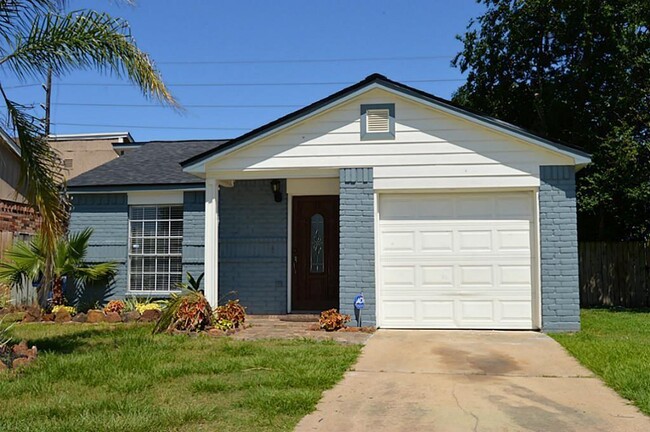 Building Photo - 13115 Pebblewalk Cir S