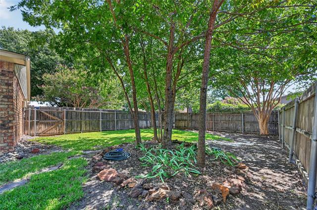 Building Photo - 407 Woodhurst Dr