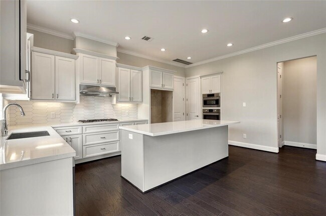 Building Photo - 25110 Devlin Creek Dr