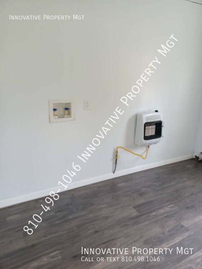 Building Photo - 4354 Elms Rd