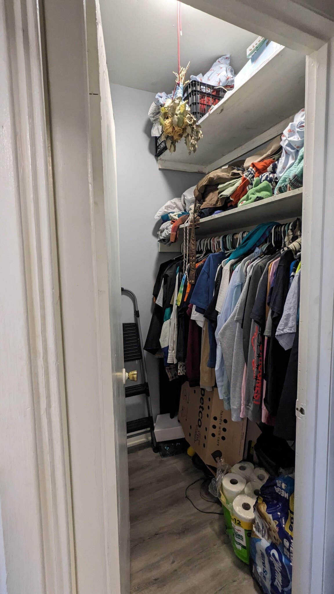 Building Photo - 615 Greenfield Ave