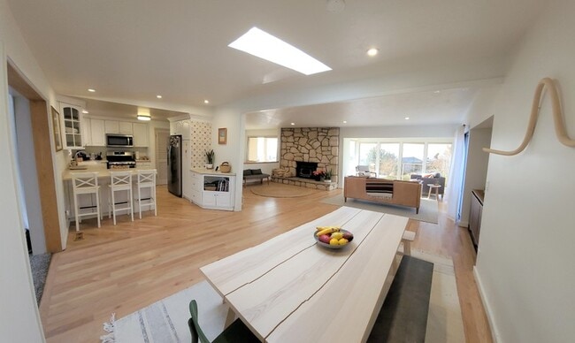 Building Photo - 3365 Monte Verde Dr