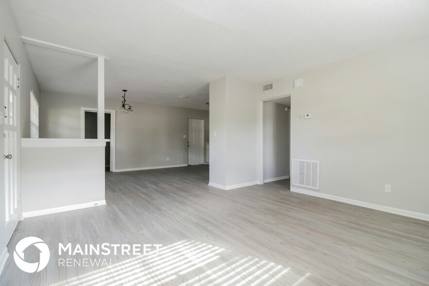 Building Photo - 7032 Tripoli Way