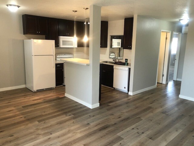 Kitchen Area - 1150 Yulupa Ave