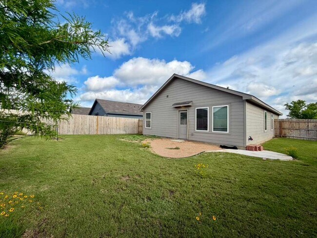 Building Photo - Modern New Construction Home in South San Antonio | 3 Bed, 2 Bath