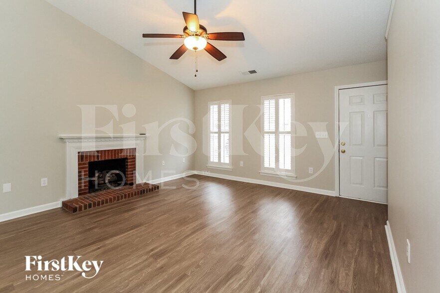 Building Photo - 16126 Amber Field Dr