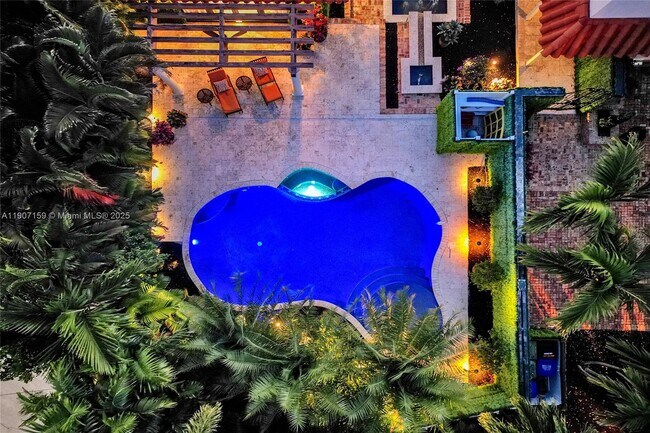 Building Photo - 2035 NE 31st Ave