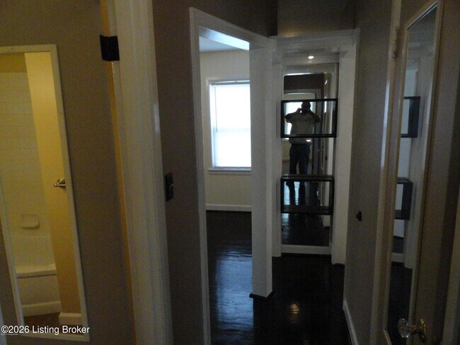 Building Photo - 502 Harris Pl