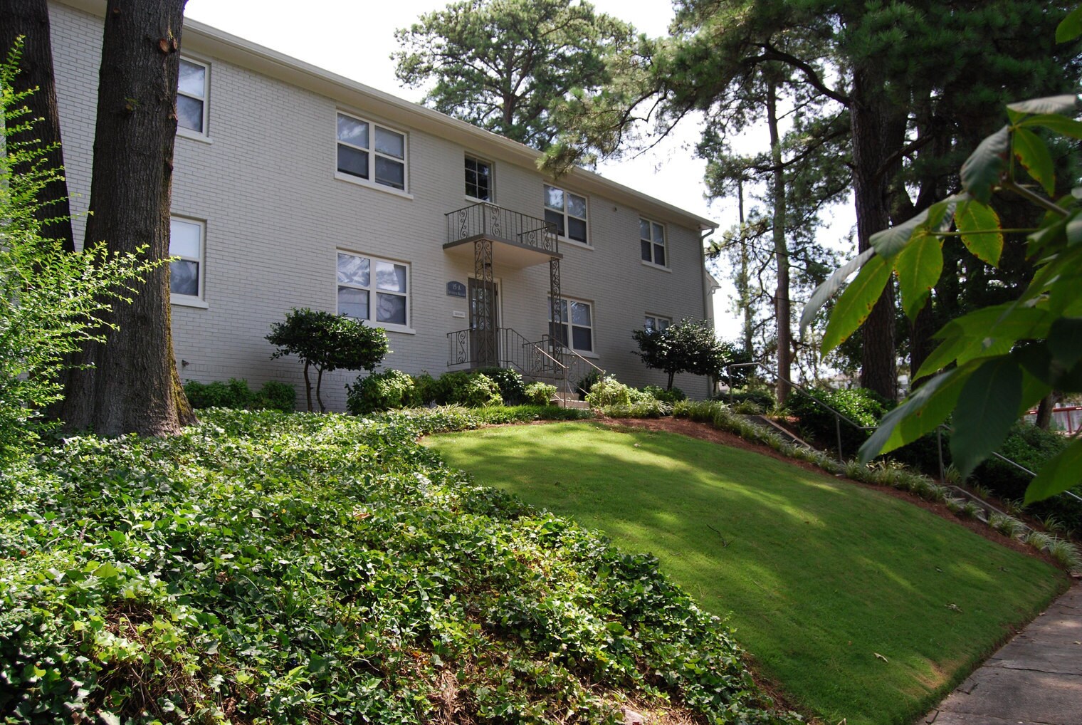 Building Photo - 15 Standish Ave NW
