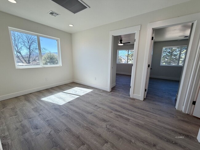 Building Photo - 1204 S Central Ave