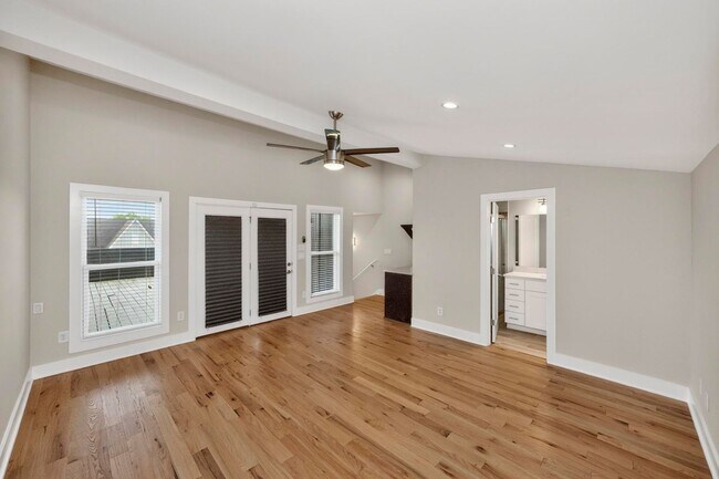 Building Photo - 4704A Kentucky Ave