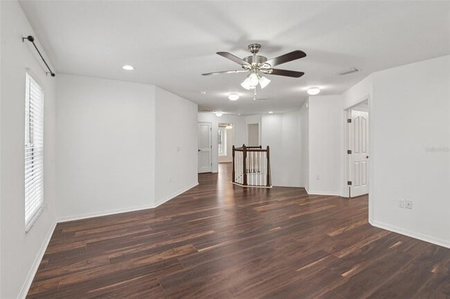 Building Photo - 11006 Running Pine Dr