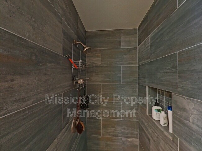 Building Photo - 3558 Modoc Rd