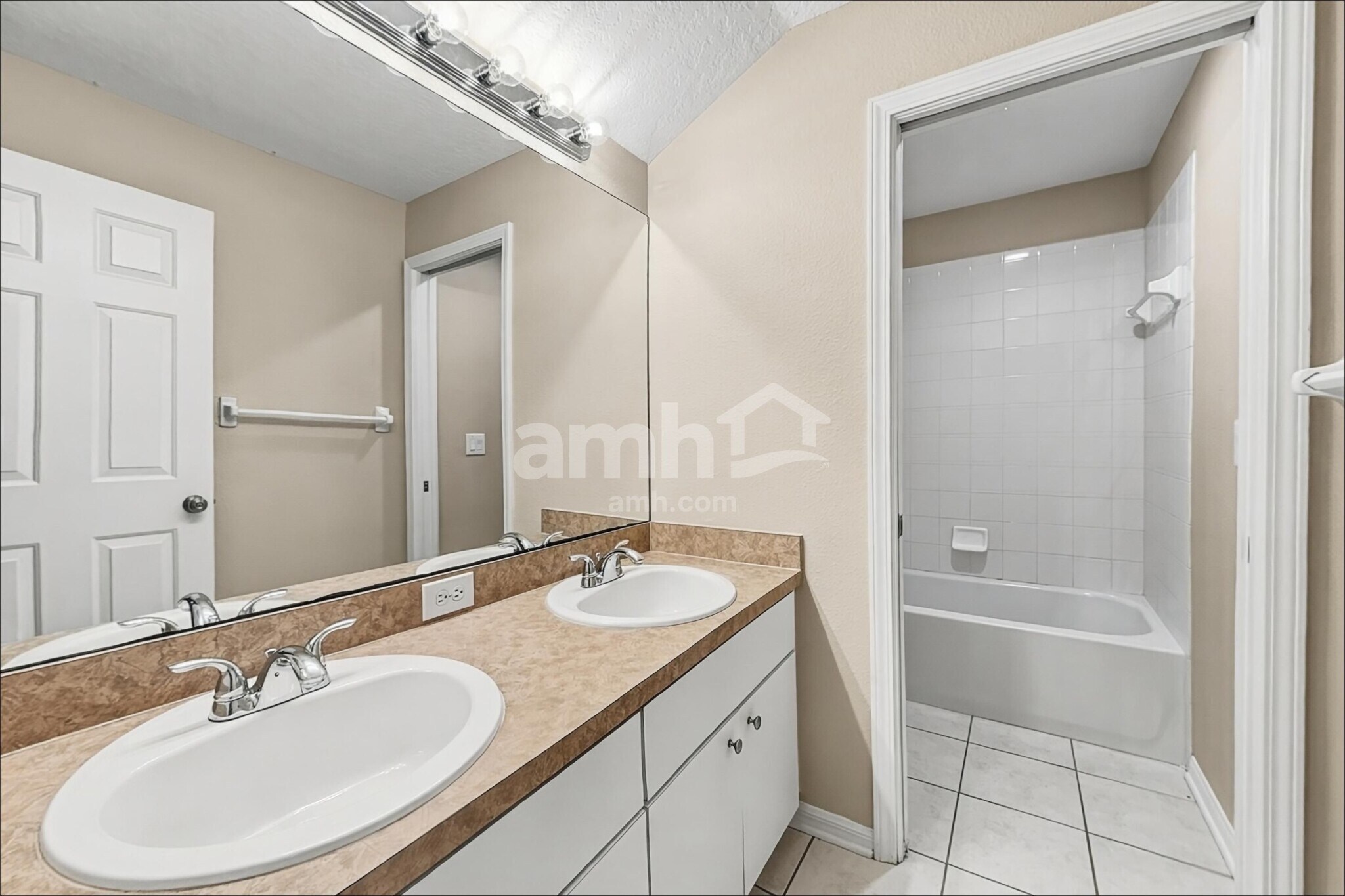 Building Photo - 12719 Bramfield Dr