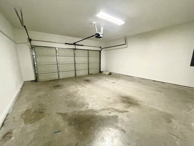 Building Photo - 4904 Caddo Creek Ct