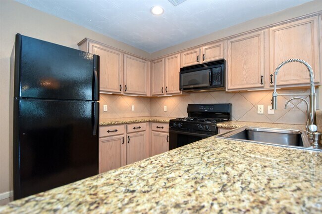 Building Photo - 7215 Kransburg Ranch Dr