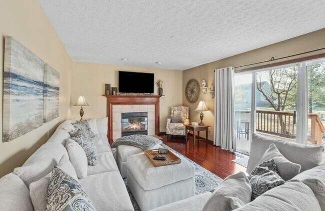 Building Photo - 1500 Aniko Ave