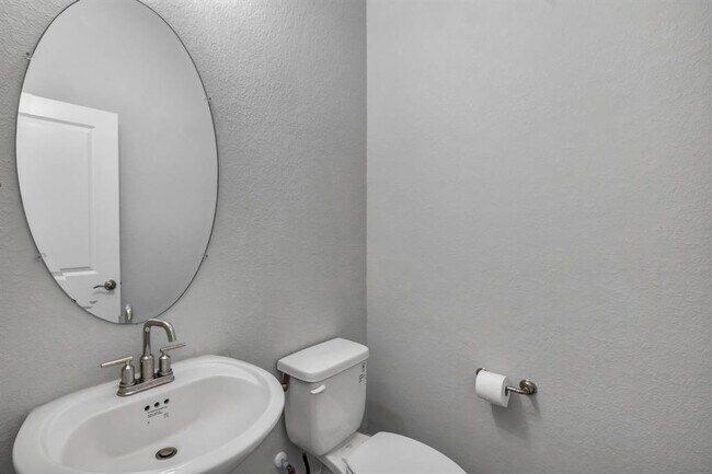 Building Photo - 209 Windom Way
