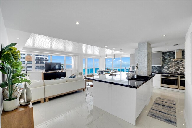 Building Photo - 3430 Galt Ocean Dr