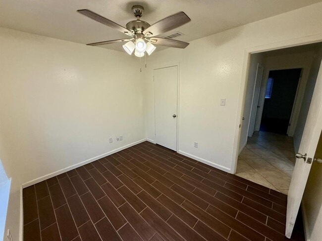 Building Photo - 18611 Bridoon Dr