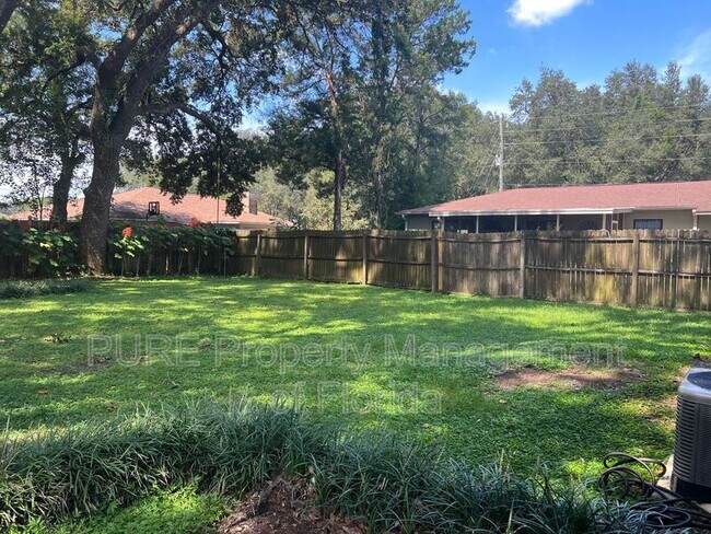 Building Photo - 70 Almond Rd