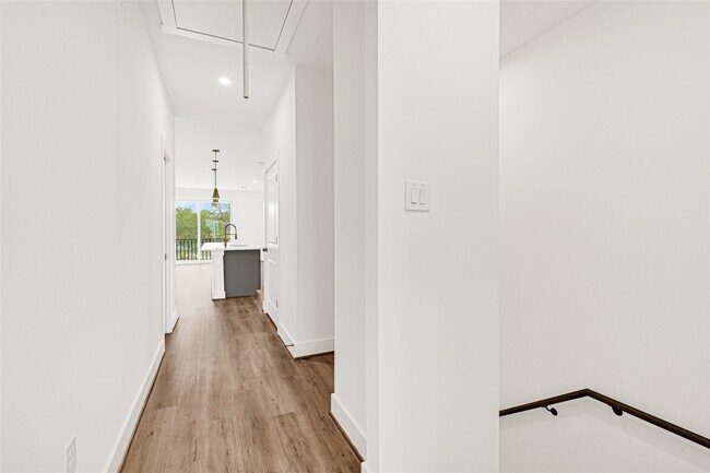 Building Photo - 4606 Crown Grove Ln