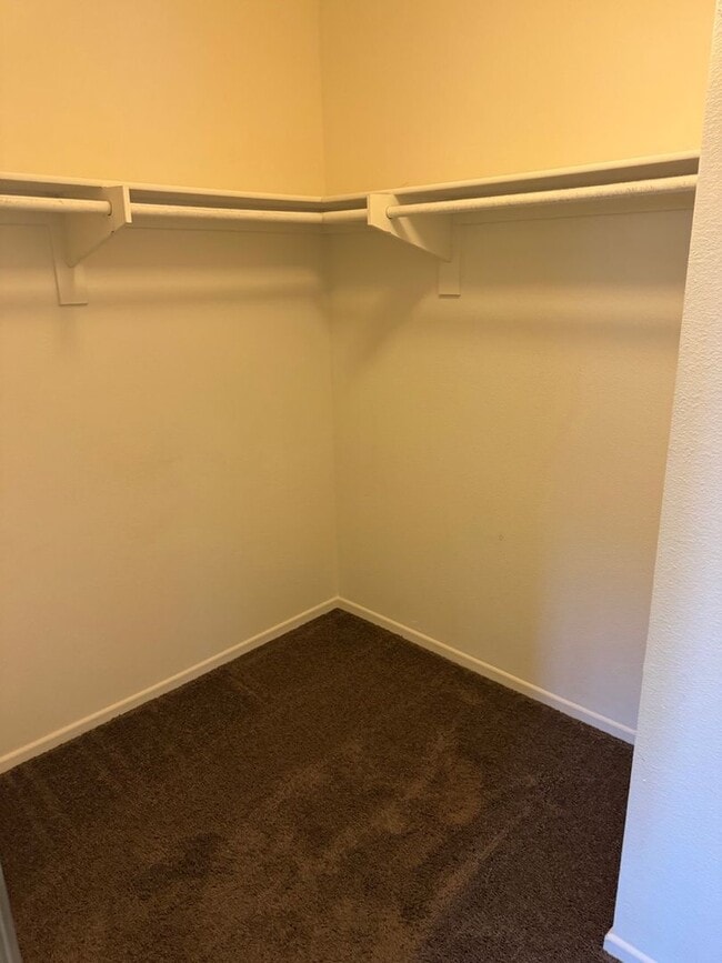 Building Photo - 3 Bedroom / 3 Bath Townhome Available Now! Chula Vista / San Miguel Ranch