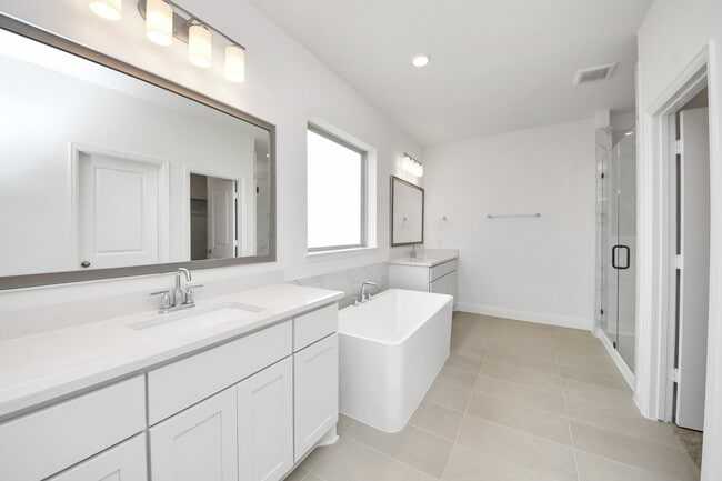 Building Photo - 4042 Colony Ln