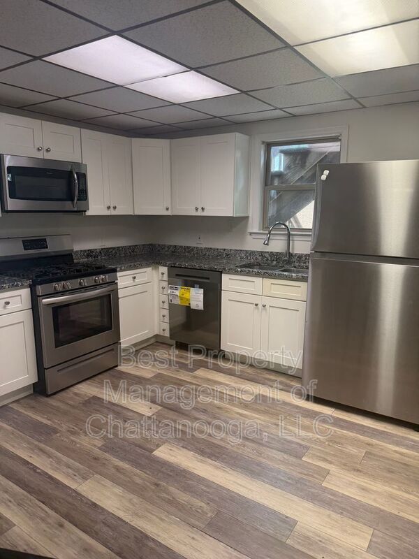 Building Photo - 8781 Damron Pl